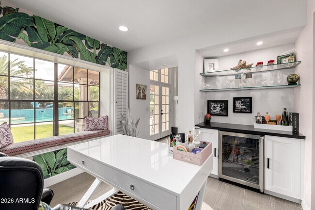 Building Photo - 9825 E Turquoise Ave