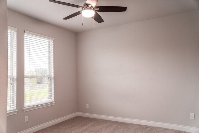 Building Photo - 9535 Scanlan Heights Ln