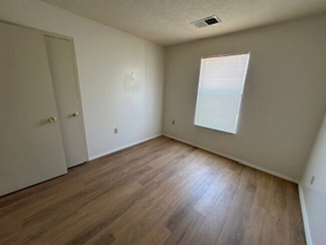 Building Photo - Ranch Style 3br, 2b, Home in rio rancho