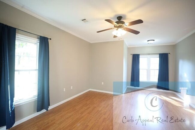 Building Photo - 4 bedroom 2 bath recently built home (Nett...
