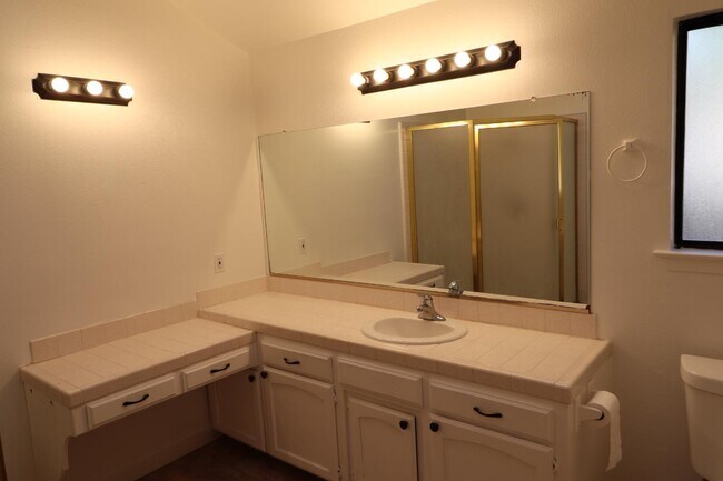 Building Photo - 9388 N Archie Ave