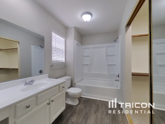 Building Photo - 9607 N 88th Dr