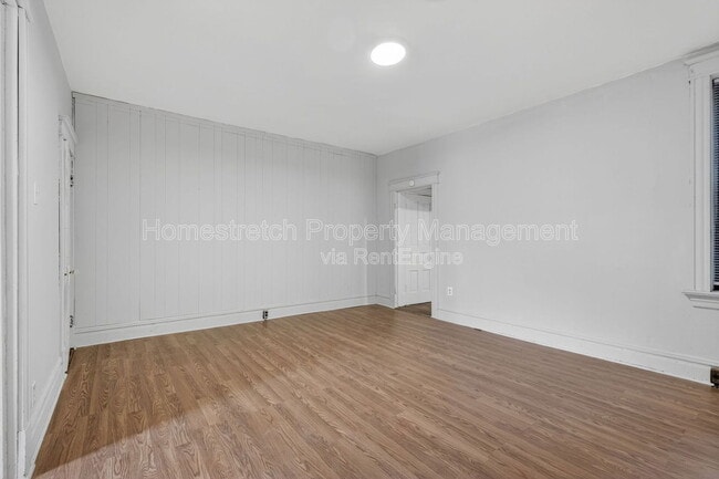 Building Photo - 551 Bates St