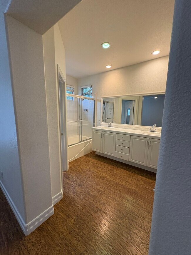 Building Photo - Encinitas Home for Rent