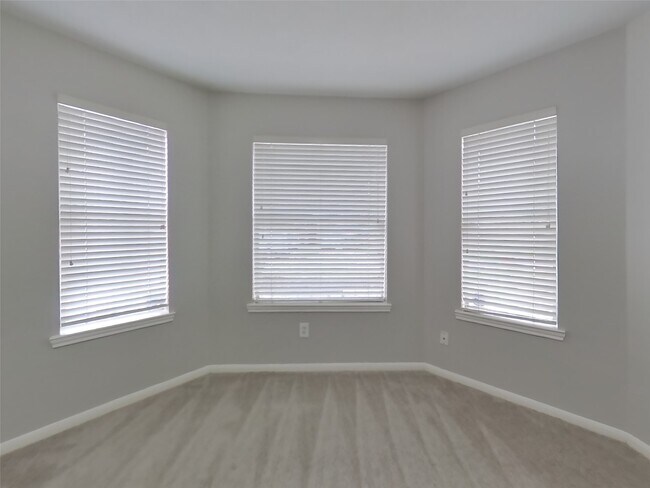 Building Photo - 18018 Heron Forest Ln