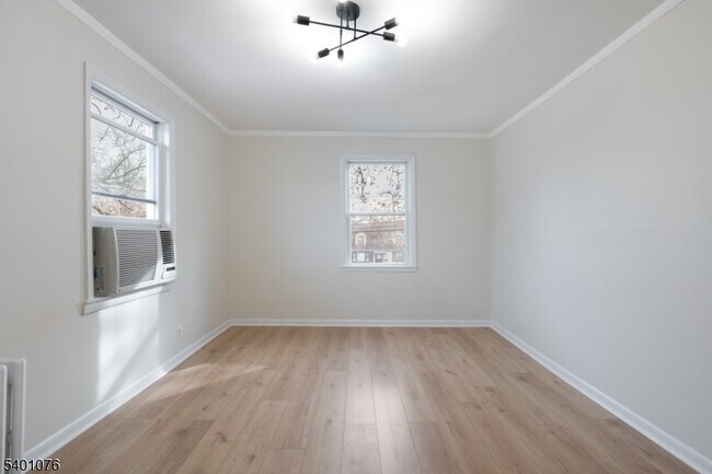 Building Photo - 71 Broad St