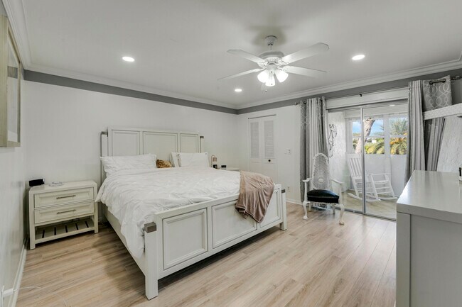 Building Photo - 14849 Cumberland Dr