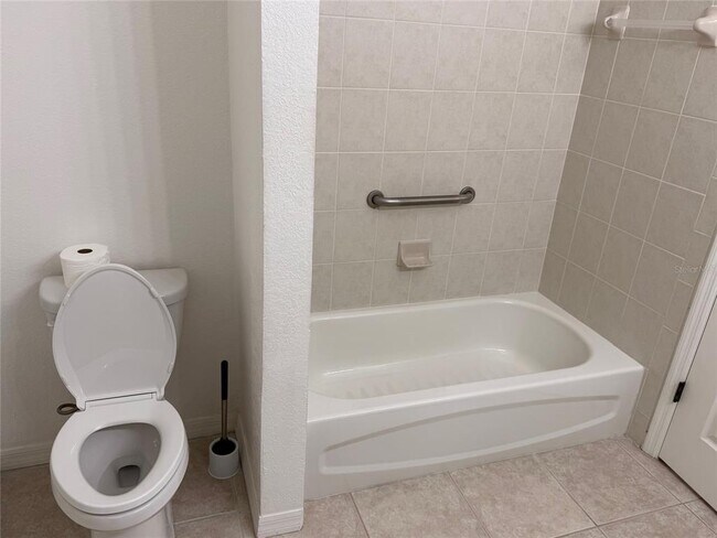 Building Photo - 1802 Triano Cir