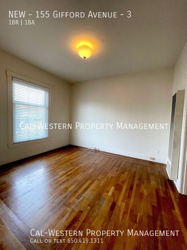 Building Photo - Charming Victorian 1-Bedroom Apartment in ...