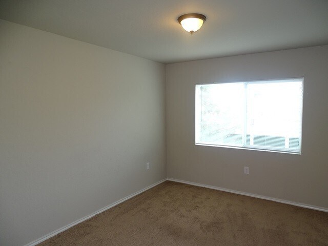 Building Photo - 5826 Grandwood Dr