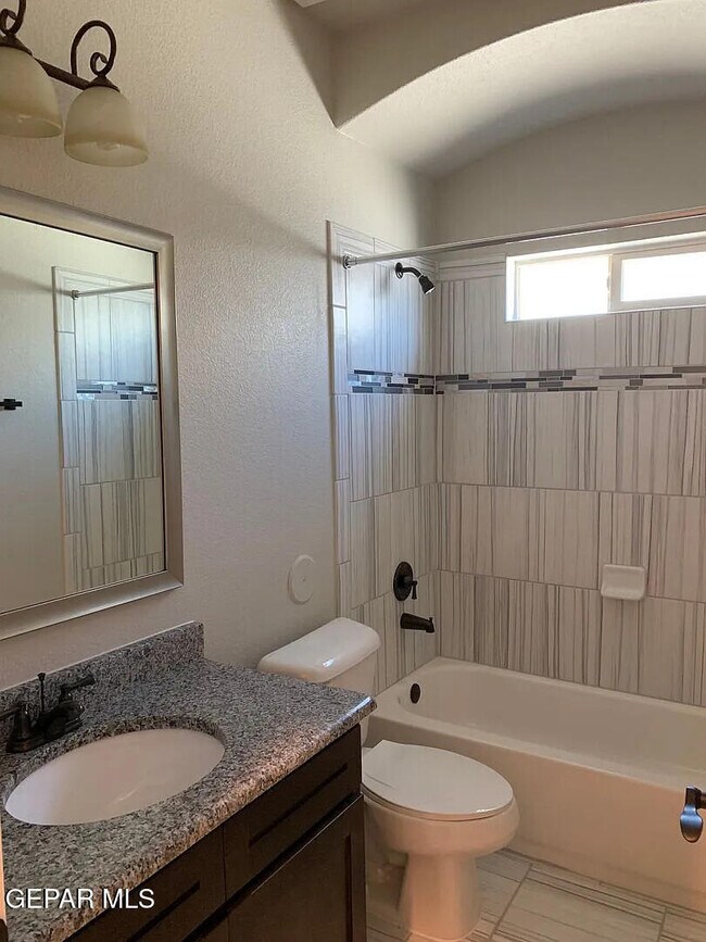 Building Photo - 7420 Eagle Vista Dr