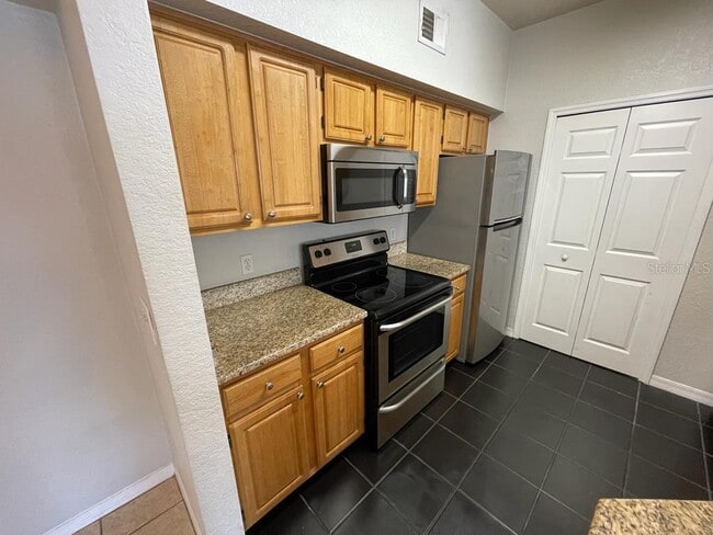 Building Photo - 5959 Westgate Dr