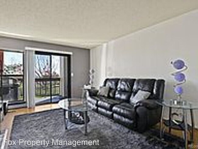 Building Photo - 8470 Decatur St