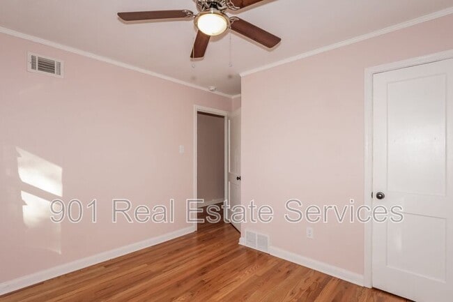 Building Photo - 5103 Edenshire Ave