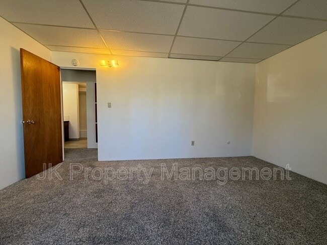 Building Photo - 1110 2nd Ave S