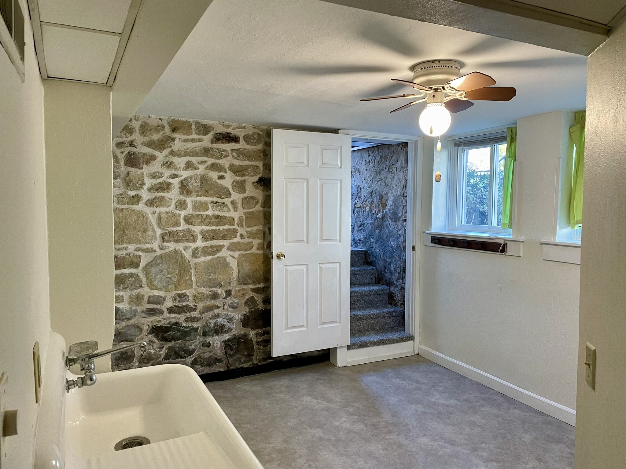 Building Photo - 1326 Vilas Ave