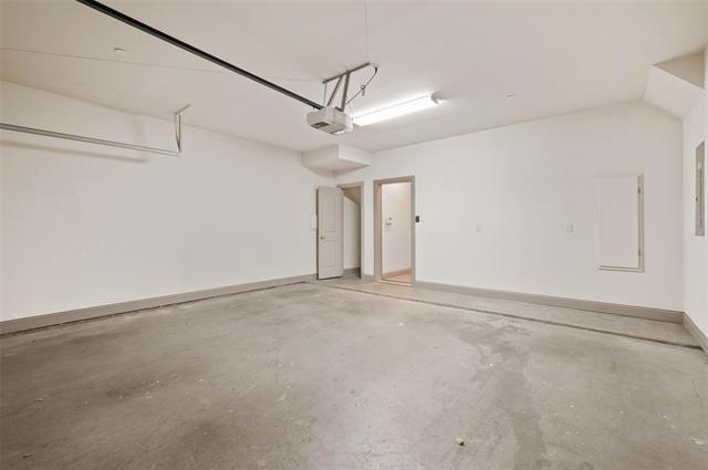 Building Photo - 3142 Ross Ave