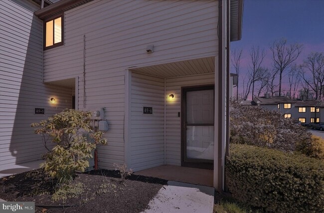 Building Photo - 46-6-46 Holly Dr