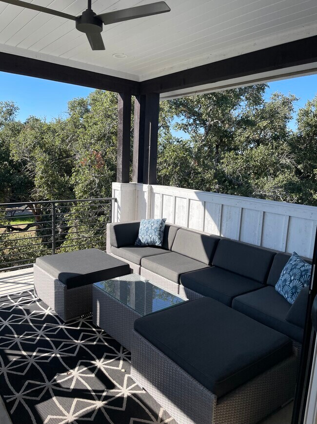 Upstairs Deck - 19601 Flying J Blvd