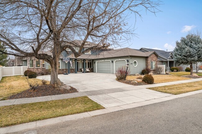 Building Photo - 2012 W Rock Creek Dr