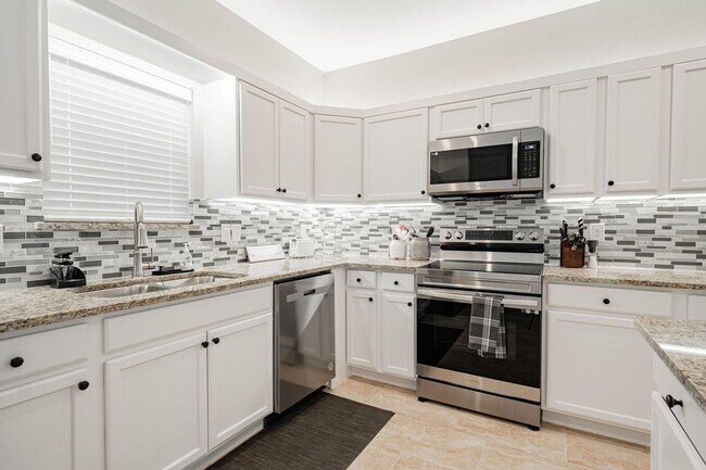 Building Photo - Available