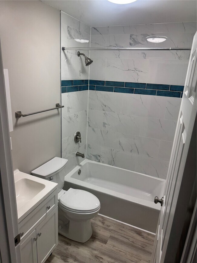 Building Photo - 3679 S Broadway