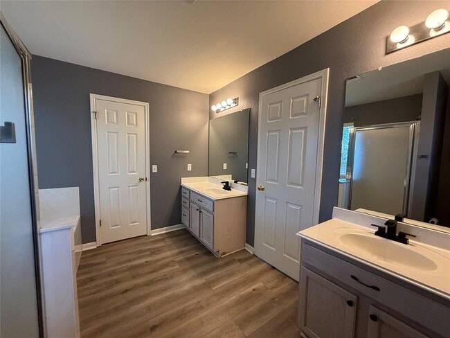 Building Photo - 1505 Muledeer Run