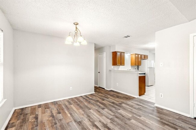 Building Photo - 12900 Garfield Ln