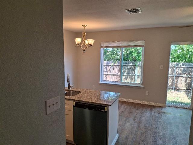 Building Photo - 4504 Alamosa St