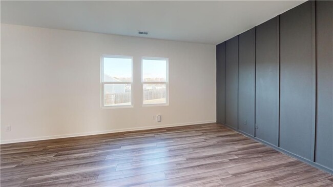 Building Photo - 90 Ingle Dr