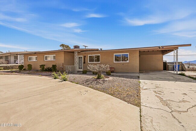 Building Photo - 4312 Wallington Dr