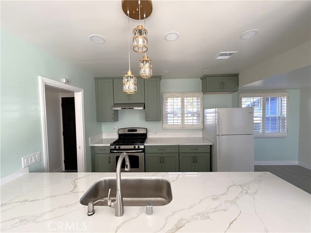 Building Photo - 522 W 4th St