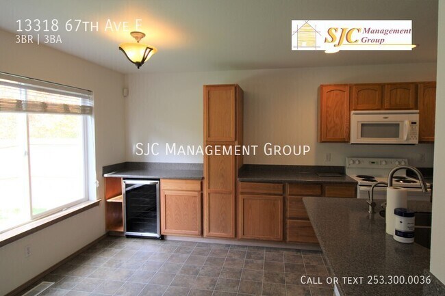 Building Photo - 13318 67th Ave E