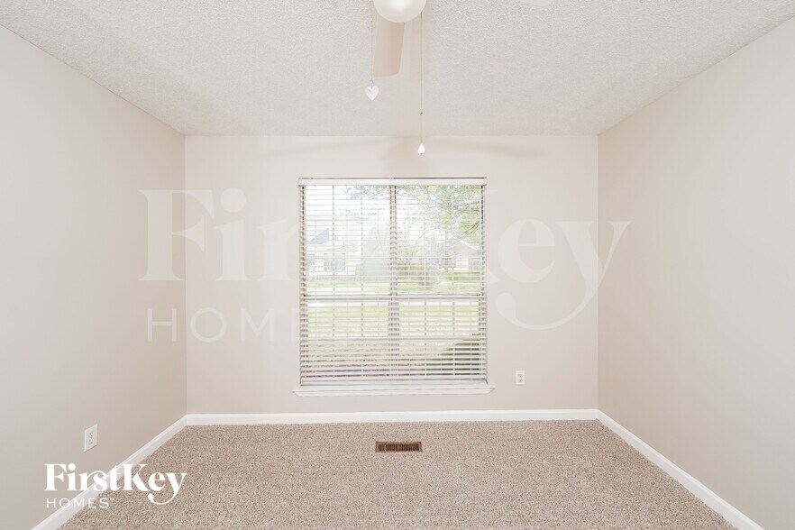 Building Photo - 6768 Crossbrook Ln