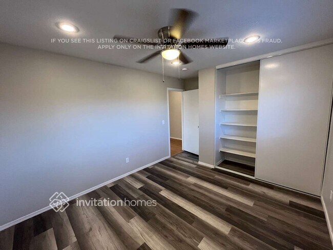 Building Photo - 11545 W Larkspur Rd