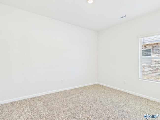 Building Photo - 125 Betty Williams Dr