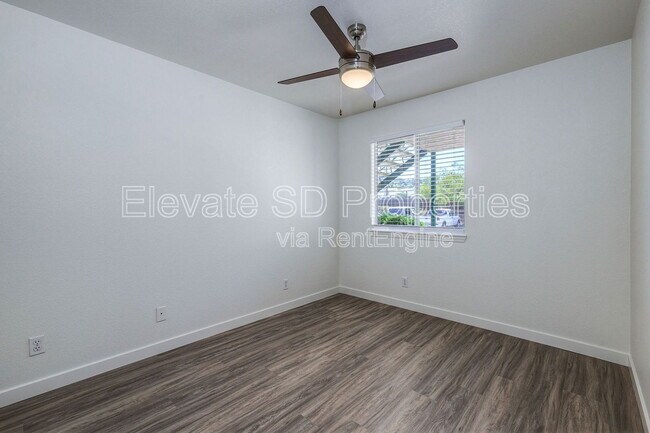 Building Photo - 9430 Winter Gdns Blvd