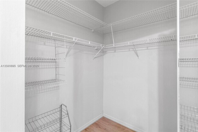 Building Photo - 1393 Barcelona Way