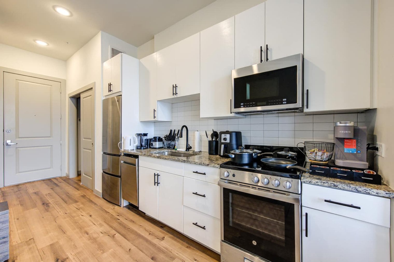 Building Photo - 1111 Shepherd Dr