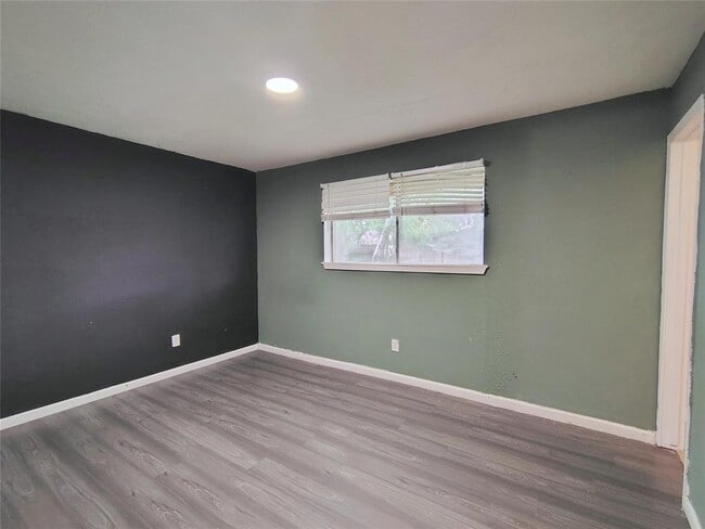 Building Photo - 11926 Rhinebeck Dr