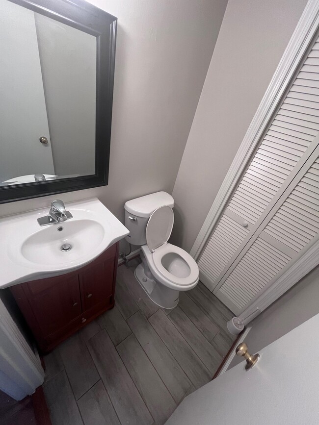 Building Photo - 1761 Addison Rd S