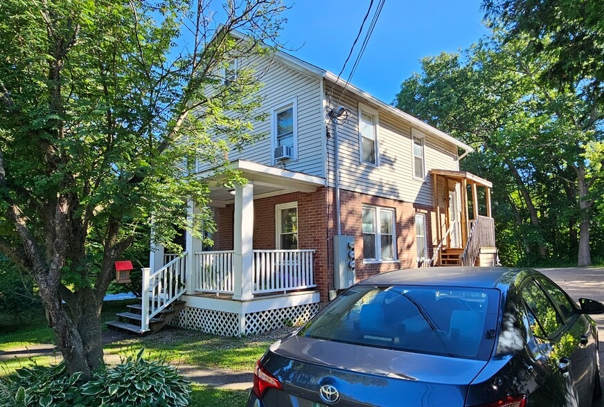 Building Photo - 173 Pearl St