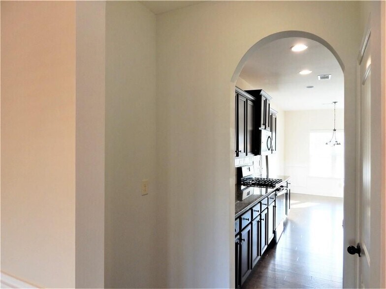 Building Photo - 2441 Melton Common Dr