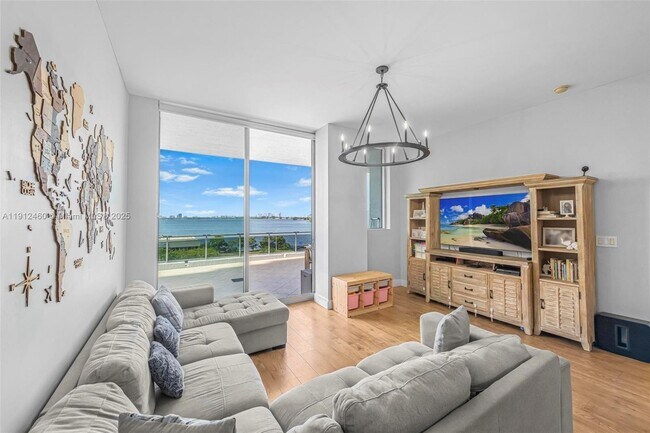 Building Photo - 7901 Hispanola Ave