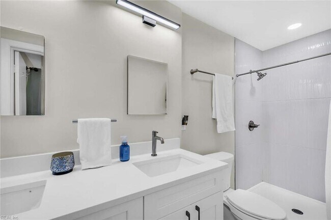 Building Photo - 13 Wendfield Cir