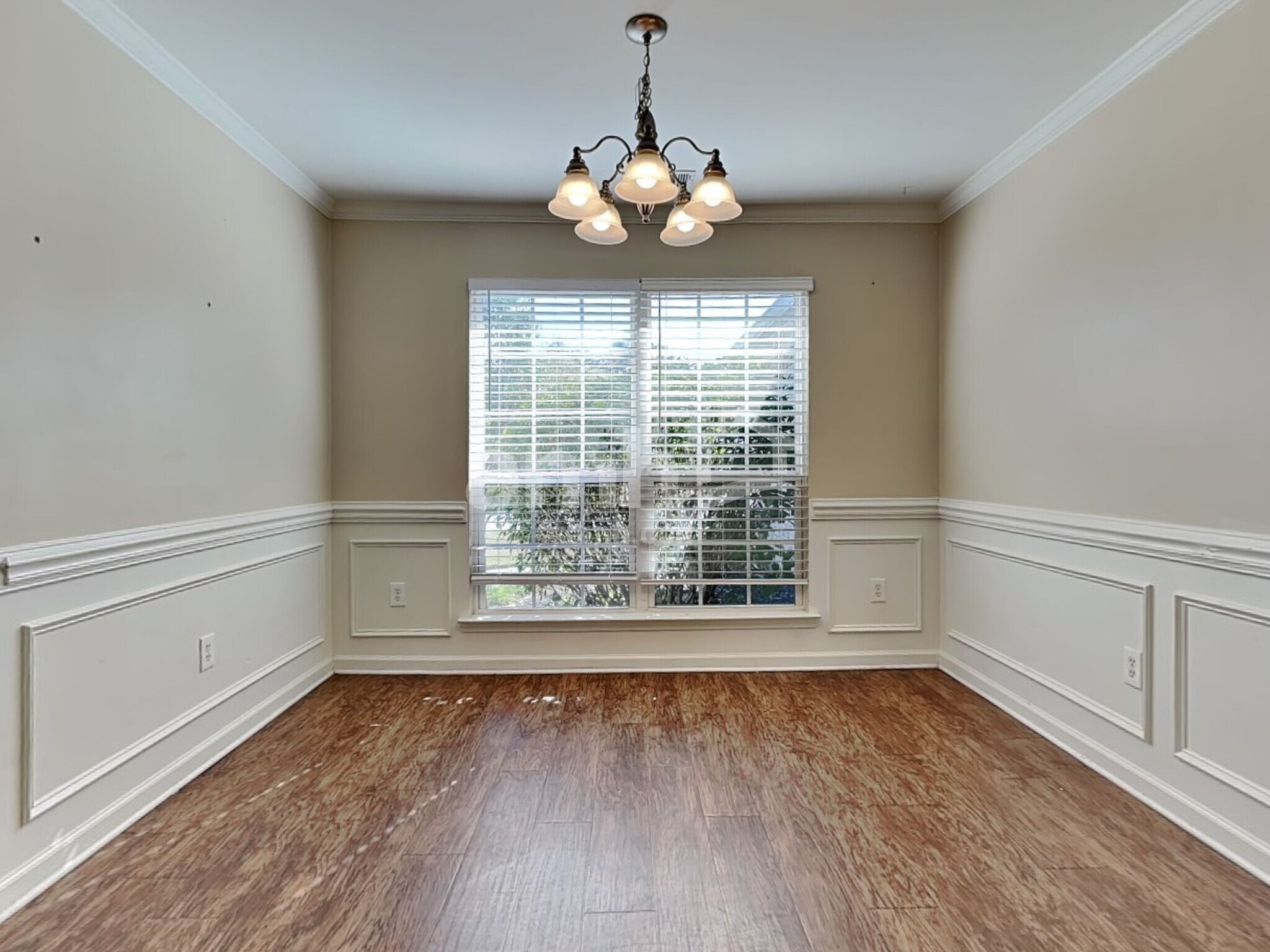 Building Photo - 28 Bostwick Dr