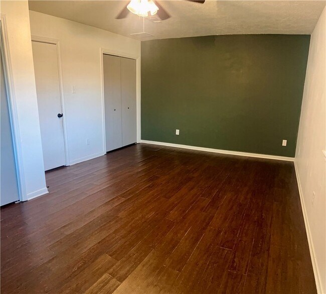 Building Photo - 1102 Todd Trail