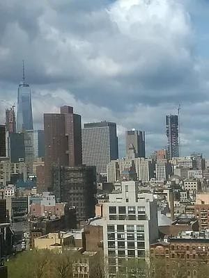 Building Photo - 210 E Broadway