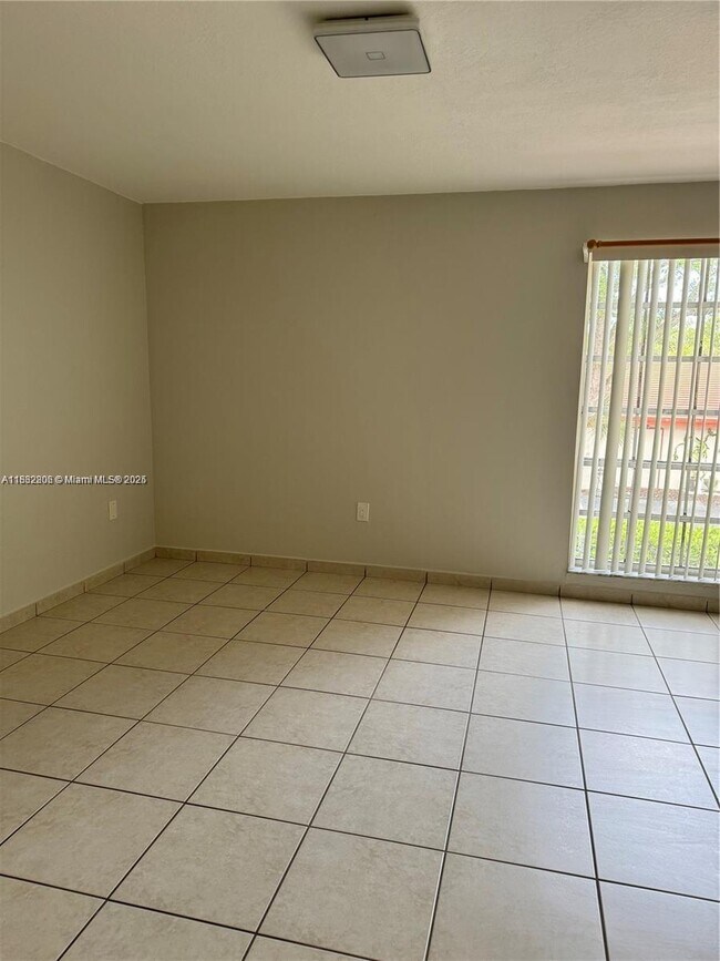 Building Photo - 7110 Fairway Dr