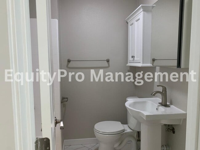 Building Photo - 7043 Pickering Ave
